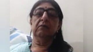 Indian shemale aunty on xhamster